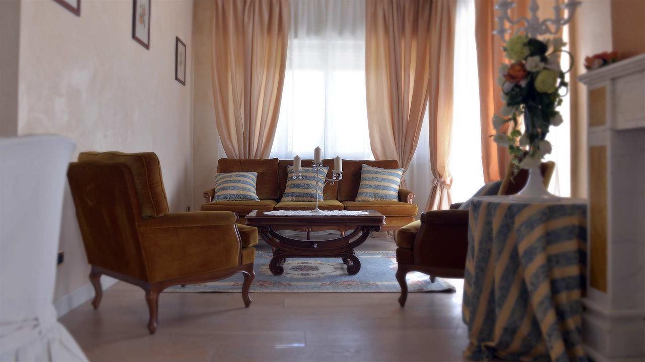 La Locanda Francigena Bed and Breakfast Lucca Exteriör bild